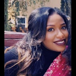 Meet your Posher, Adilah